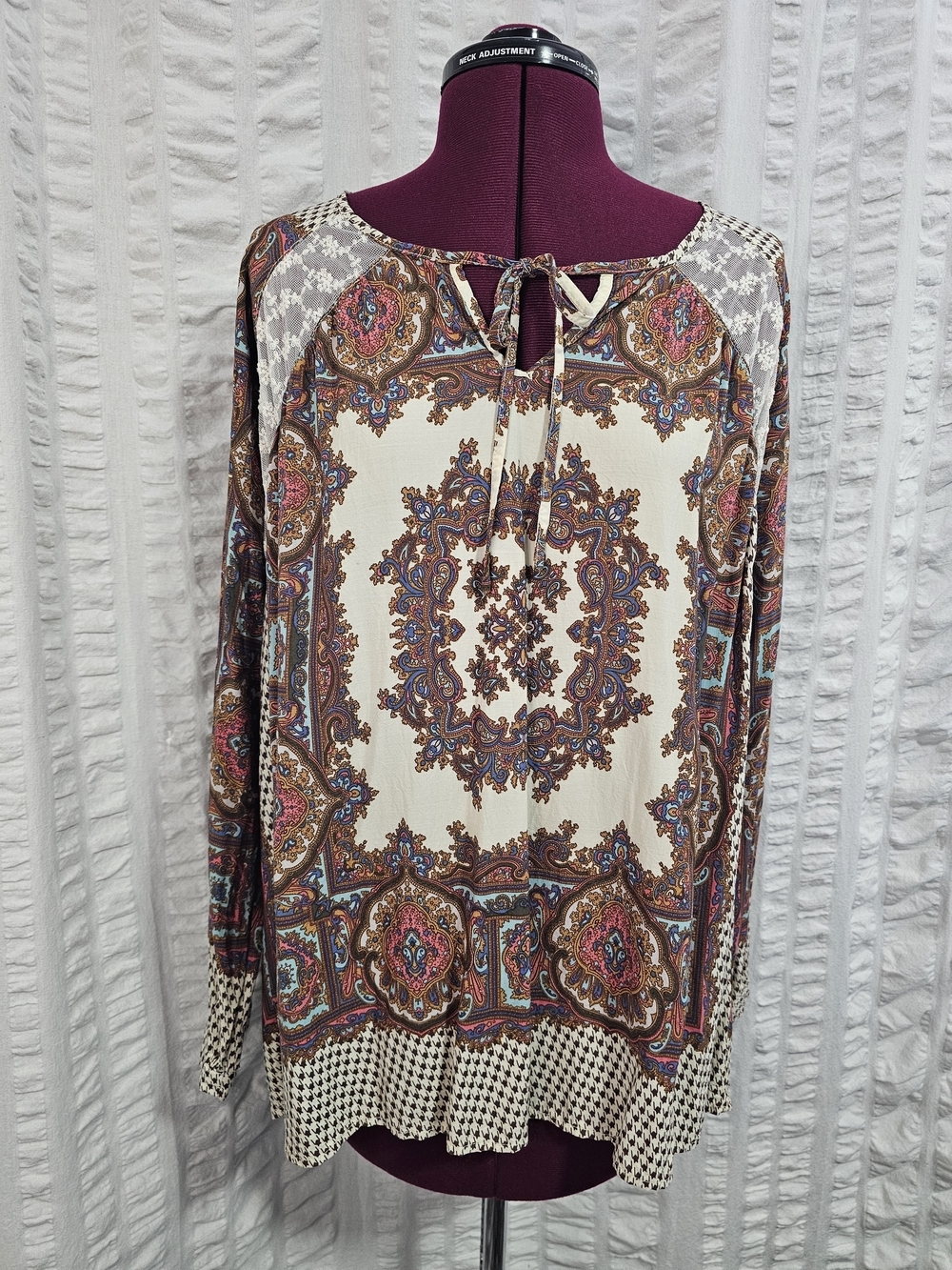 Umgee Bohemian Cream Paisley Medallion Tie-Neck Tunic Blouse Cotton Blend